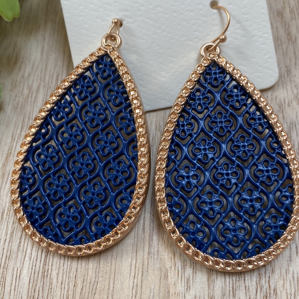 🎉HP🎉 ITS Teardrop Filigree Earrings 💗 Gold & Navy - Picture 6 of 12